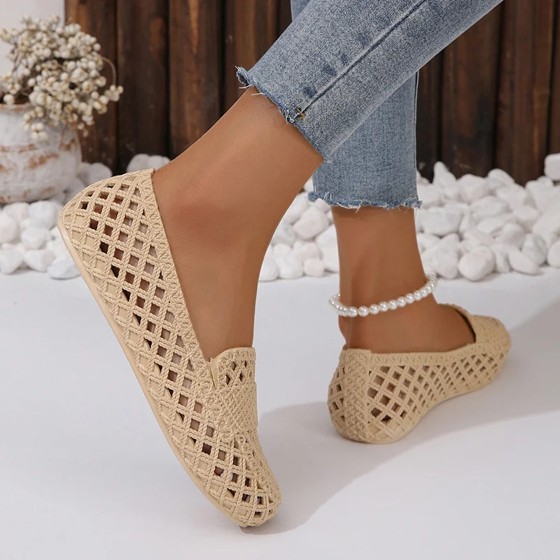 New Summer Style Fashionable and Comfortable Flat-soled Casual Outer Wear Non-slip Fashionable Toe-cap Sandals for Women