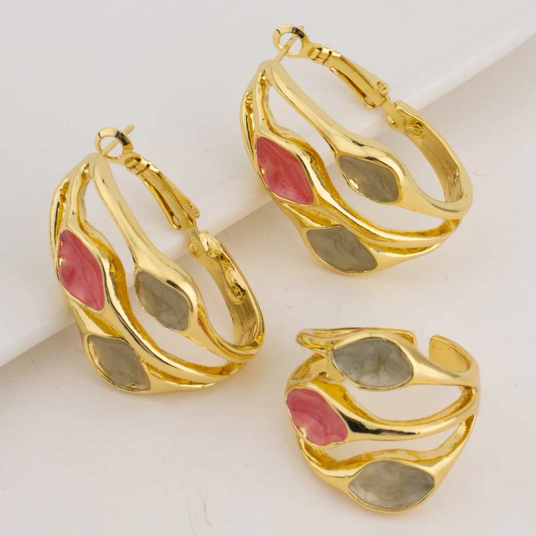 Colorful Women Earrings Ring Congo Africa Trendy Earrings Jewelry Advanced Shine Gold Plated Ring Women\'s Day Wedding Party