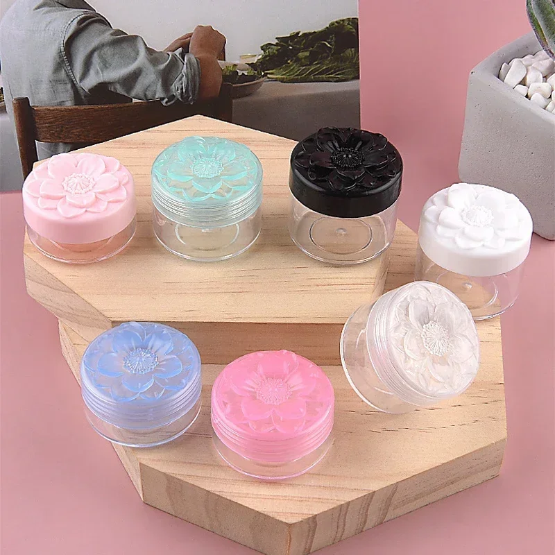 Conteneurs de crème vides en plastique, 10/15/20g, avec bouchons à vis en forme de Sakura, bouteille rechargeable, Pot de maquillage cosmétique, 10 pièces