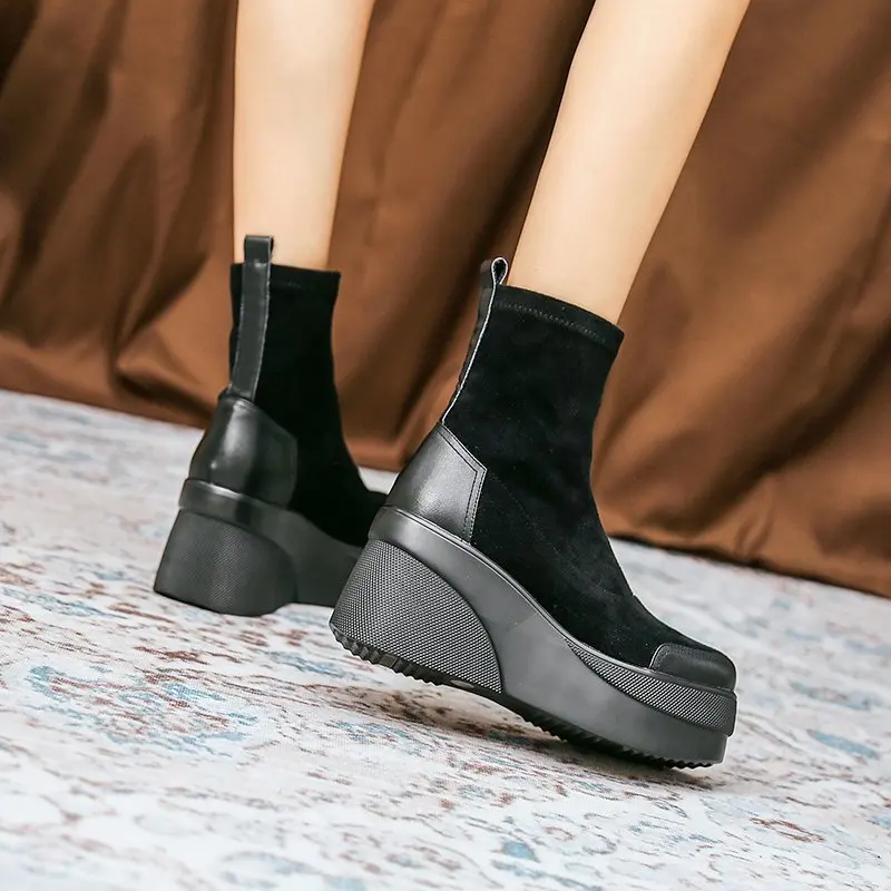 Women's Boots Autumn/Winter New Collection Women's Boots 2025 Elastic Boots Sponge Cake Thick Bottom Short Boots