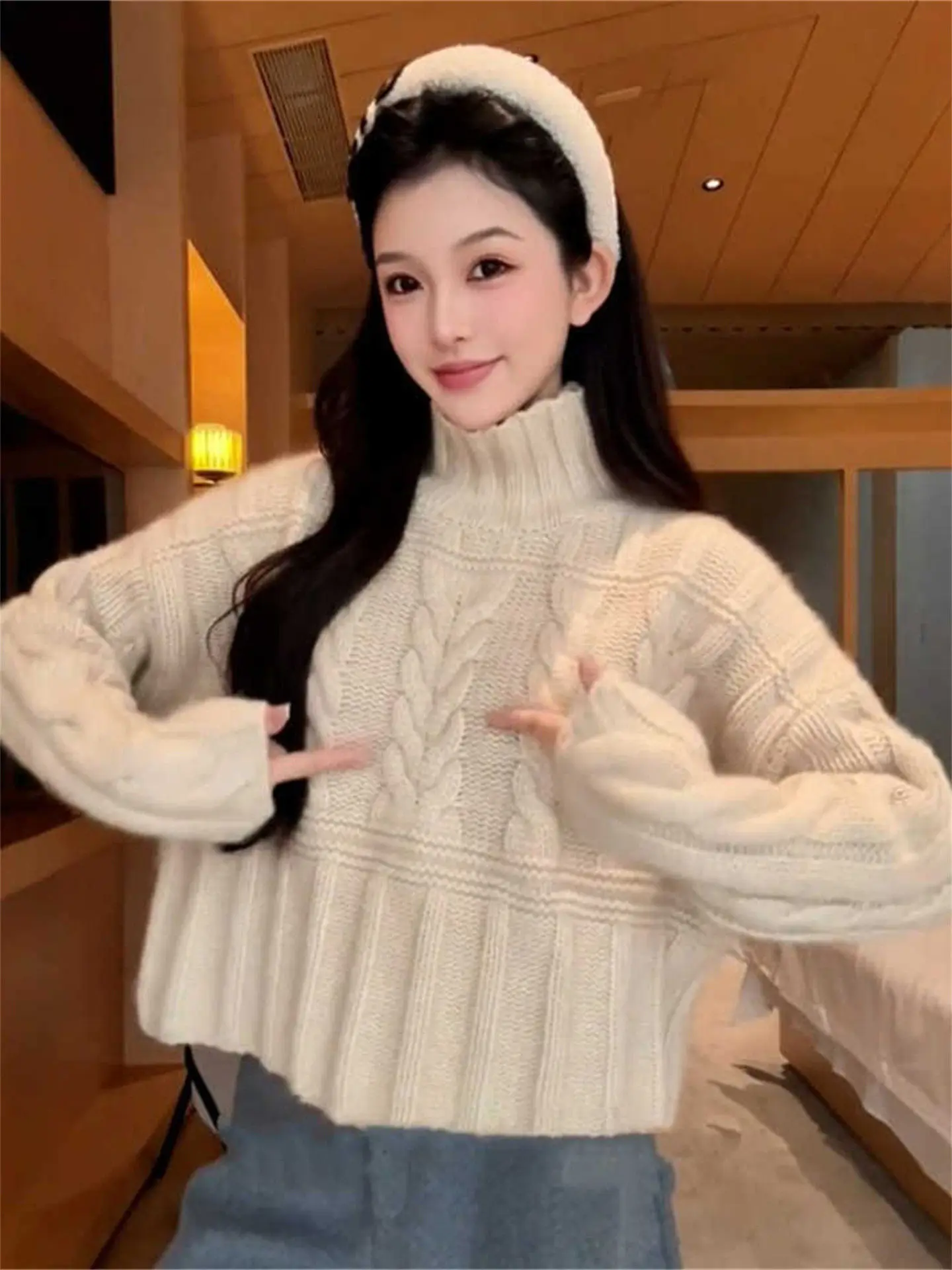 

Chic White Knitted Sweater Women's Faion Spring 2026 Korean Sle Commute Softn Long Sve Stand Collar Anti-Aging