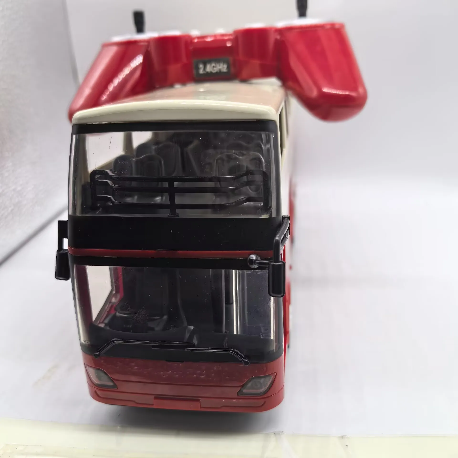 bus-touristique-double-a-haute-imitation-e640-modele-de-bus-de-voyage-en-alliage-double-1-18-a-deux-etages-une-cle-pour-ouvrir-la-porte-avec-lumiere