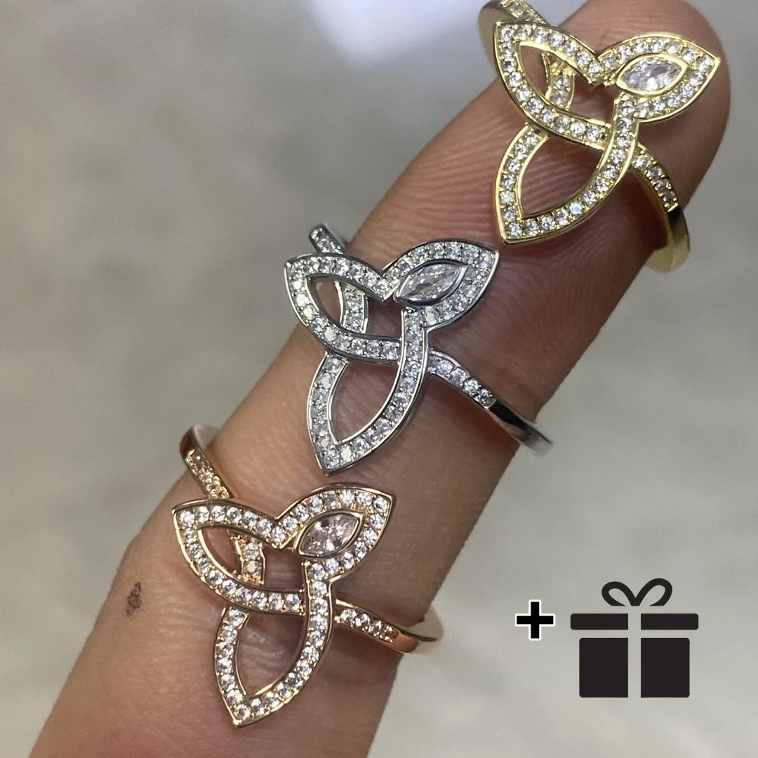 

2025 high-quality S925 silver diamond-encrusted clover ring. Three colors to choose from, party fashion jewelry, daily accessori