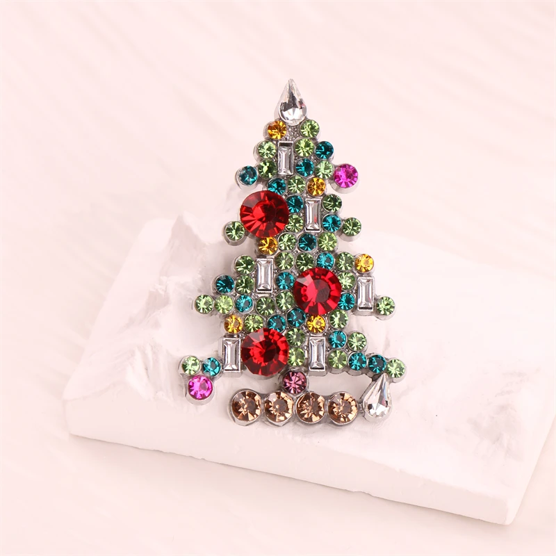Image of Herbst Winter Neue Weihnachtskollektion Abzeichen Weihnachtsbaum Kiefer Broschen Corsage Pin Zubehör Neujahrsgeschenk