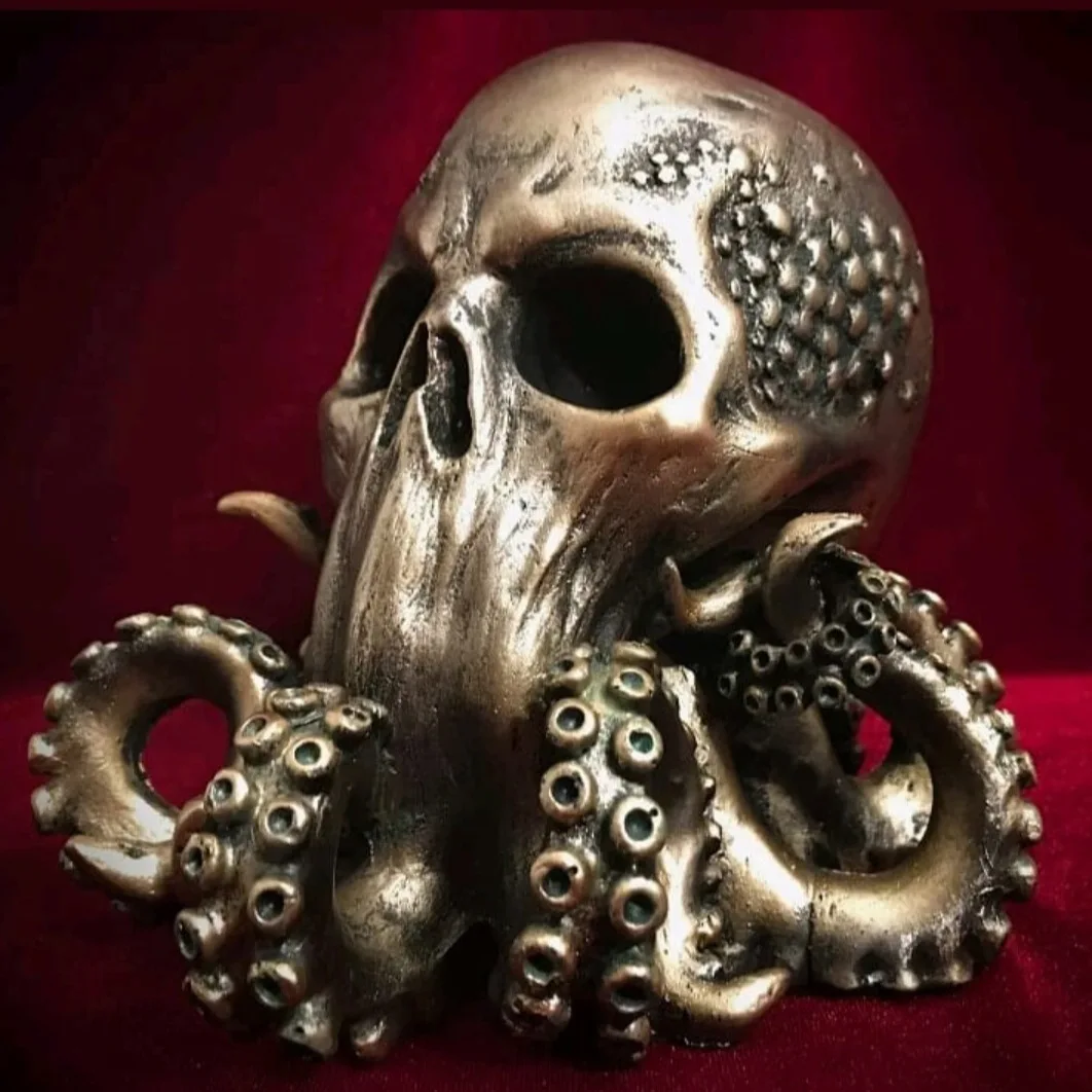 

Cthulhu Skull Octopus Statue Resin Crafts Skull Head Octopus Tabletop Ornament Halloween Ornament
