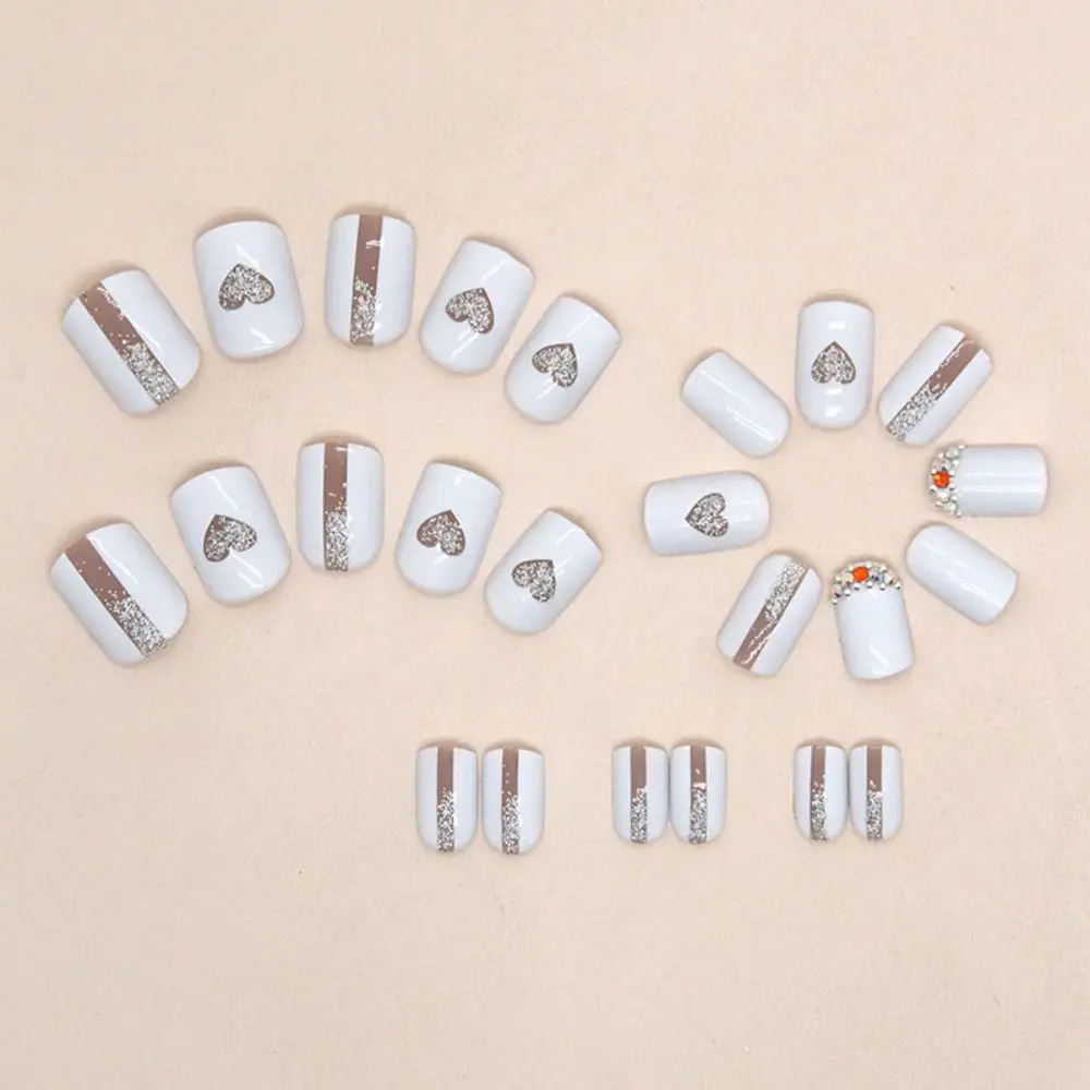 Detachable Short Round False Nails Lines French Fake Nails Lovely Graffiti Glitter Love Heart Nail Tips for Salon