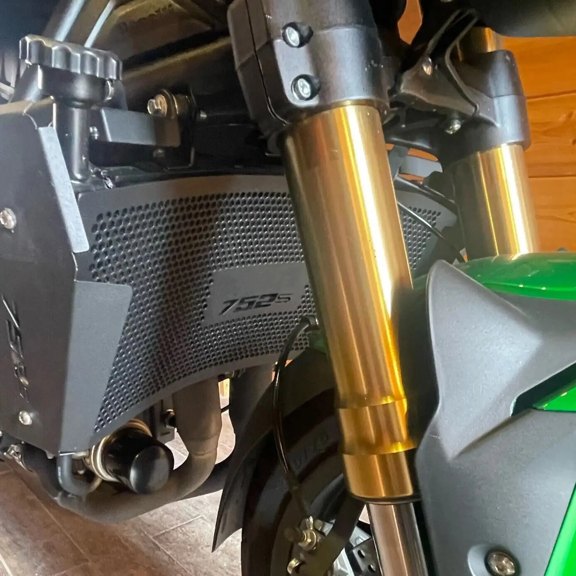 

For BENELLI 752s 752 S 752S 2018 2019 2020 2021 2022 2023 2024 2025 Motorcycle Radiator Grille Cover Guard Protection Protector