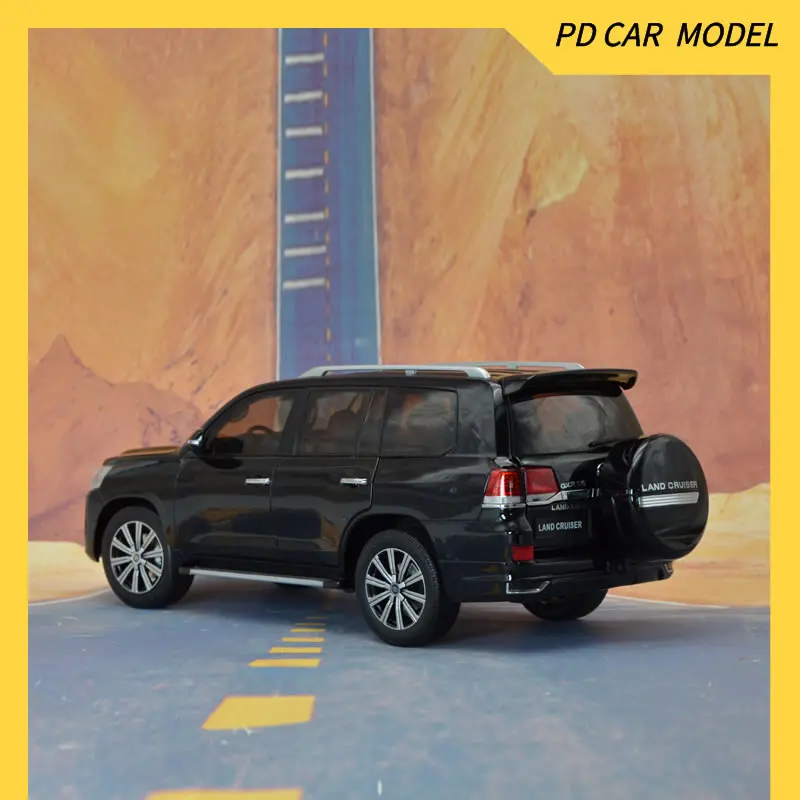 KENGFAI K Collectible 1:18 Scale Model for LC200 TOYOTA LAND CRUISER SUV Gift for friends and family