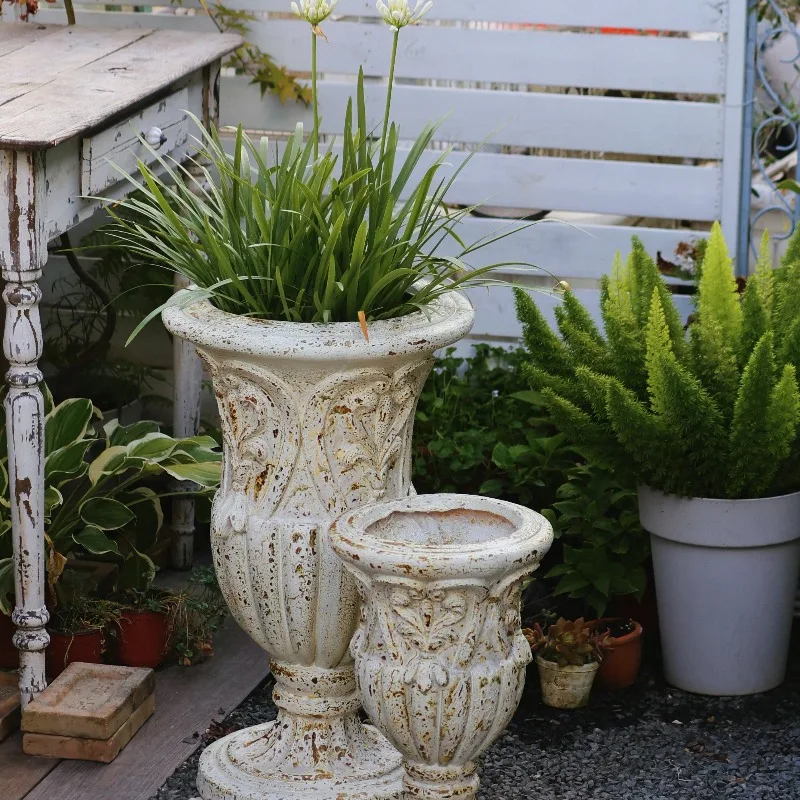 Xia Ji Story European-style big Roman wine glass flower pot retro creative balcony garden arrangement potted pot courtyard