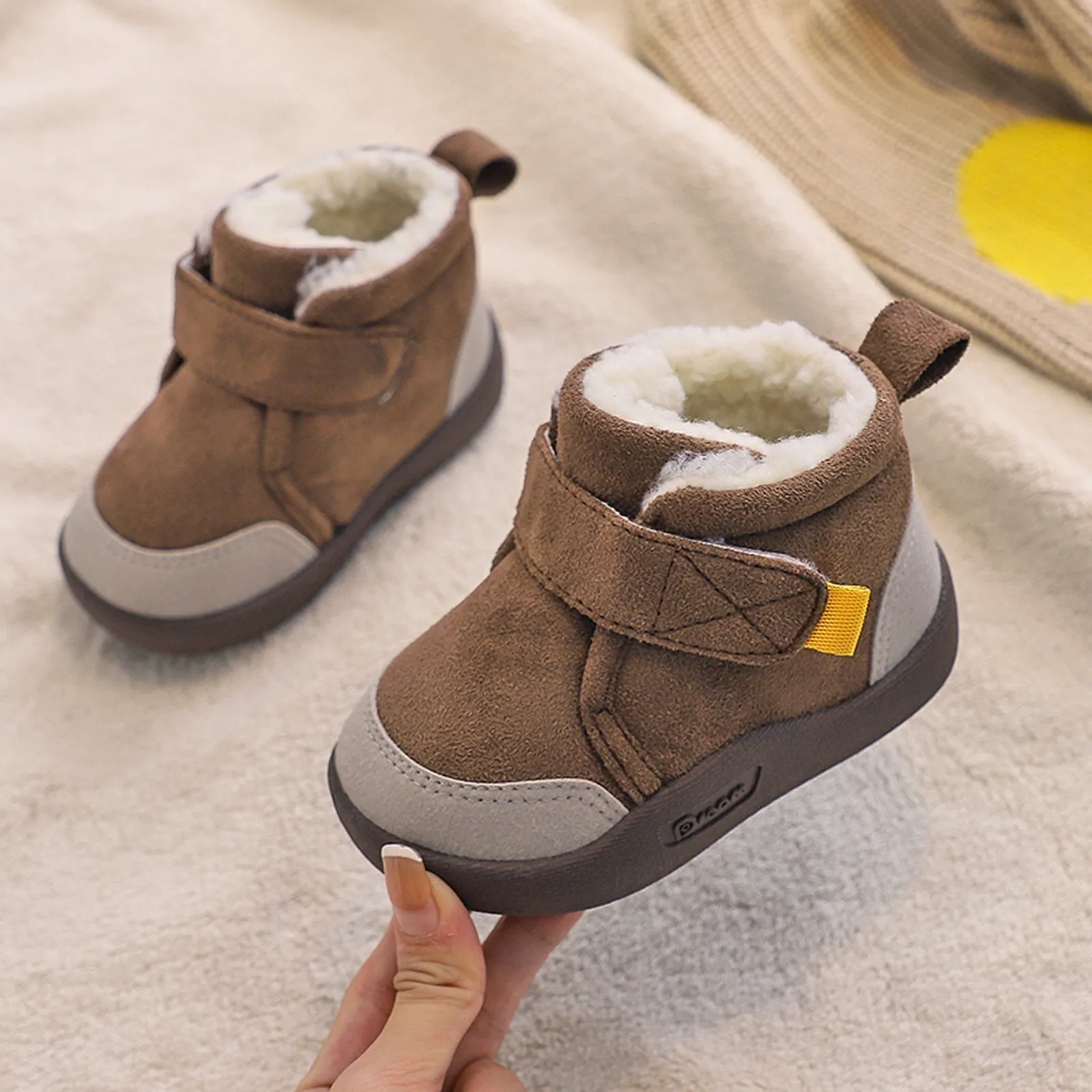 Winter Babyschoenen Warm Pluche Zachte Bodem Haak Lus Anti Slip Katoenen Peuter Korte Laarzen Pasgeboren Baby Outdoor Zachte Babyschoenen