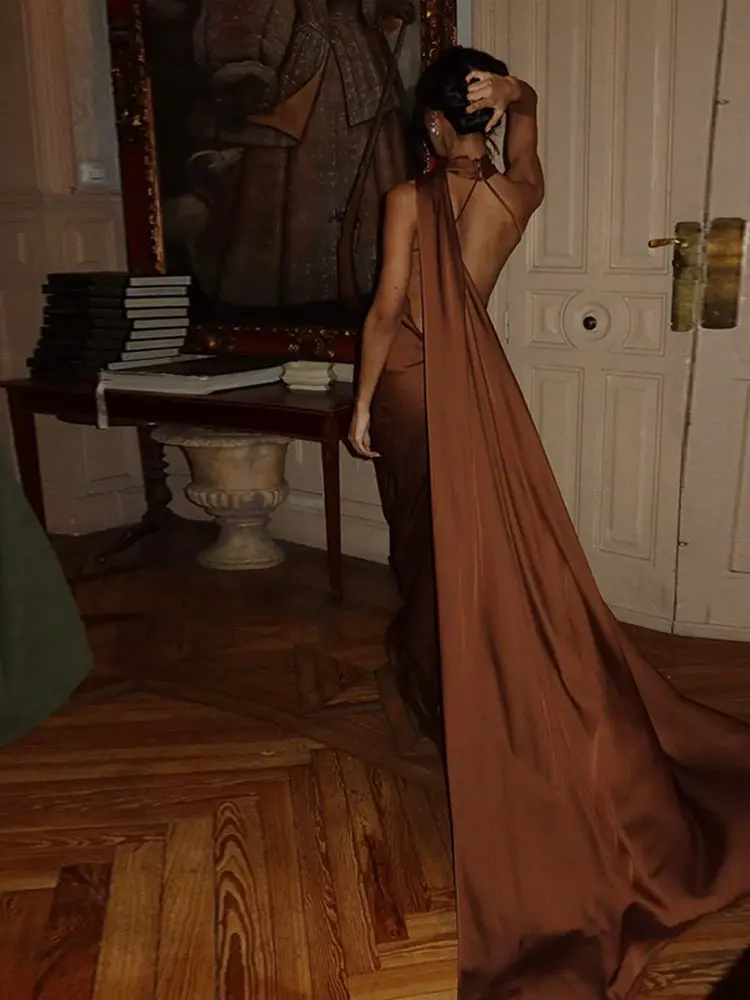 2025 가을 여름 여성 솔리드 이브닝 가운 우아한 리본 새틴 롱 파티 드레스 여성 홀터 슬리브리스 백리스 맥시 드레스