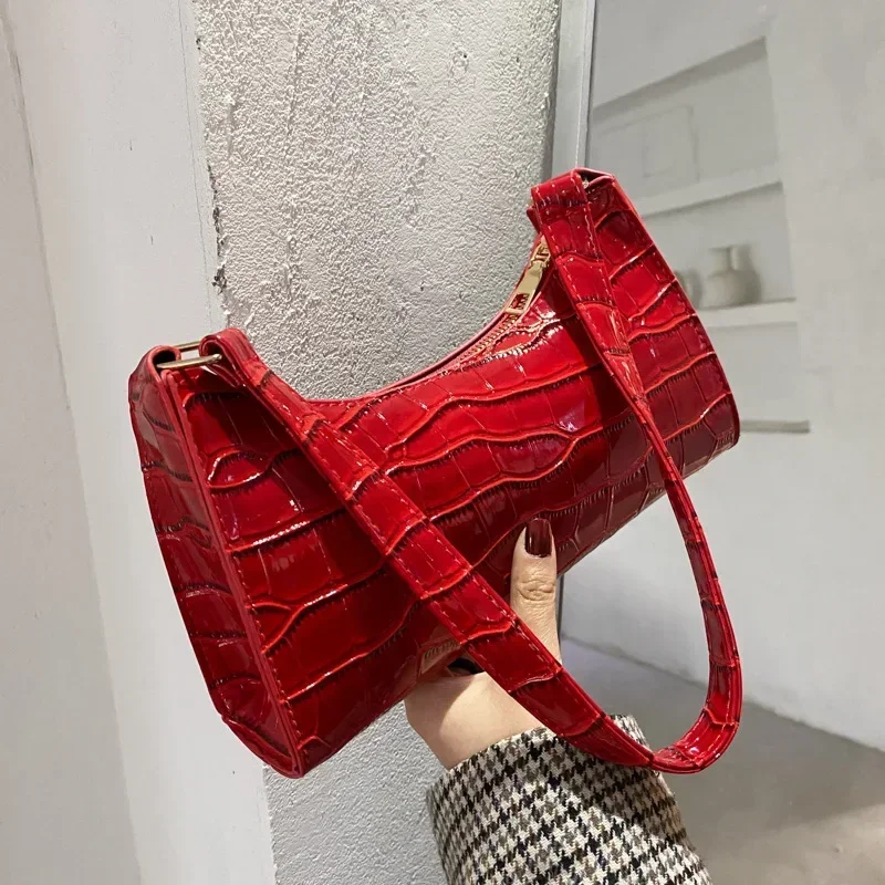 Bolso de compras exquisito a la moda, bolsos grandes informales Retro para mujer, bolsos de hombro de cuero para mujer, bolso con cadena de Color sólido para mujer 2024