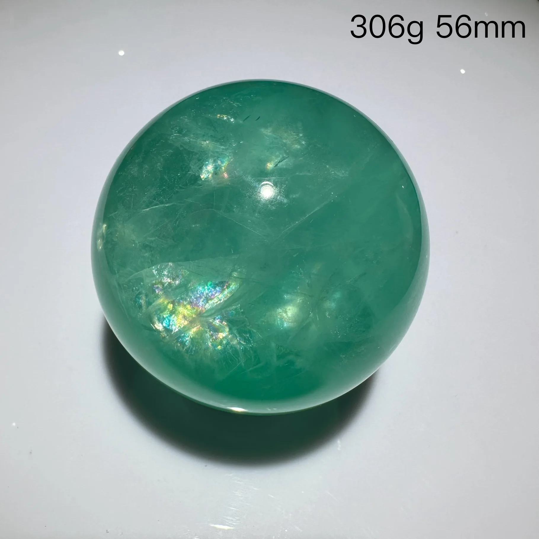 Natural green fluorite ball quartz crystal ball Feng Shui Witchcraft home decoration gift Reiki healing stone