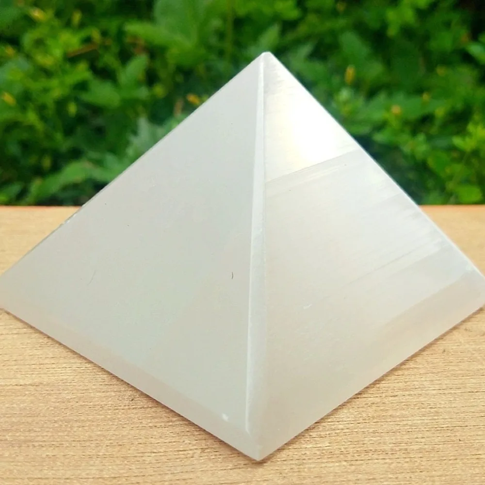 Natural White Selenite Pyramid Shaped Crystal Carving Clear Reiki Healing Meditation Crystal Gypsum Office Decor