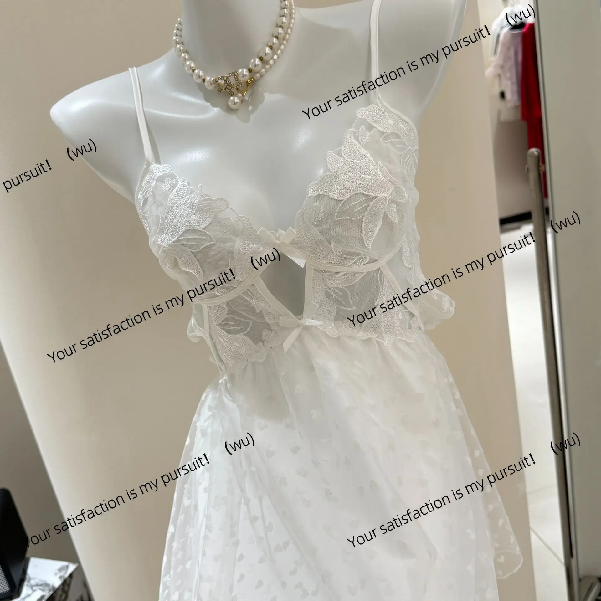 Girl polka dot pure desire wind suspender nightdress mesh yarn with chest pad sexy pajamas French new summer pajamas short skirt