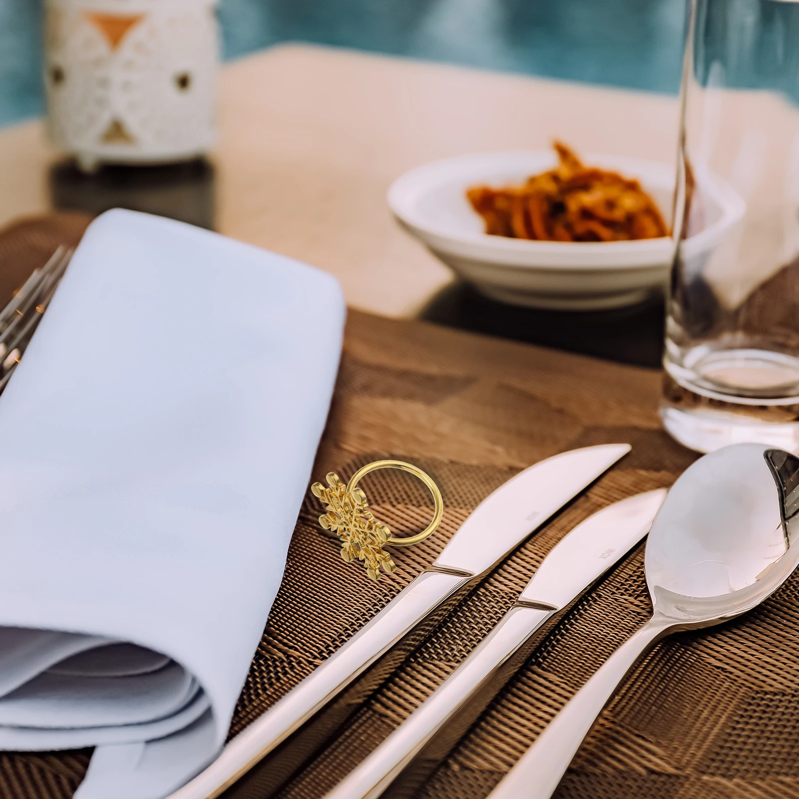 

6Pcs Christmas Napkin Holder Golden Metal Design for Xmas Dinner Table Decor Party Home Holiday Decoration Supplies