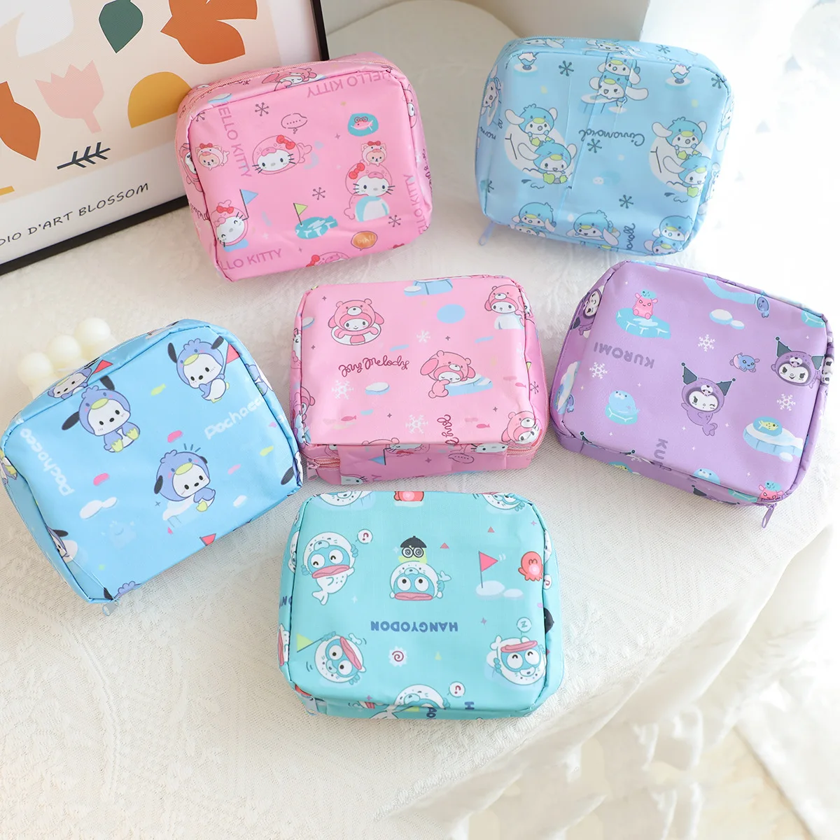 

Sanrio Hello Kitty Melody Portable Menstrual Bag Cute Girly Cinnamoroll Hangyodon Pochacco Capacity Sanitary Napkin Storage Bag