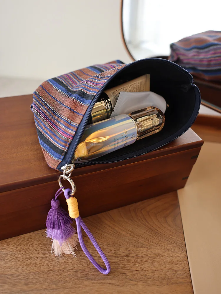 Bunt gestreifte Fransen-Anhänger-Make-up-Tasche im Ethno-Stil für Damen, mit Reißverschluss, für Reisen, tragbare Aufbewahrungstasche, Innenfutter-Tasche, Clutch – Detail 9