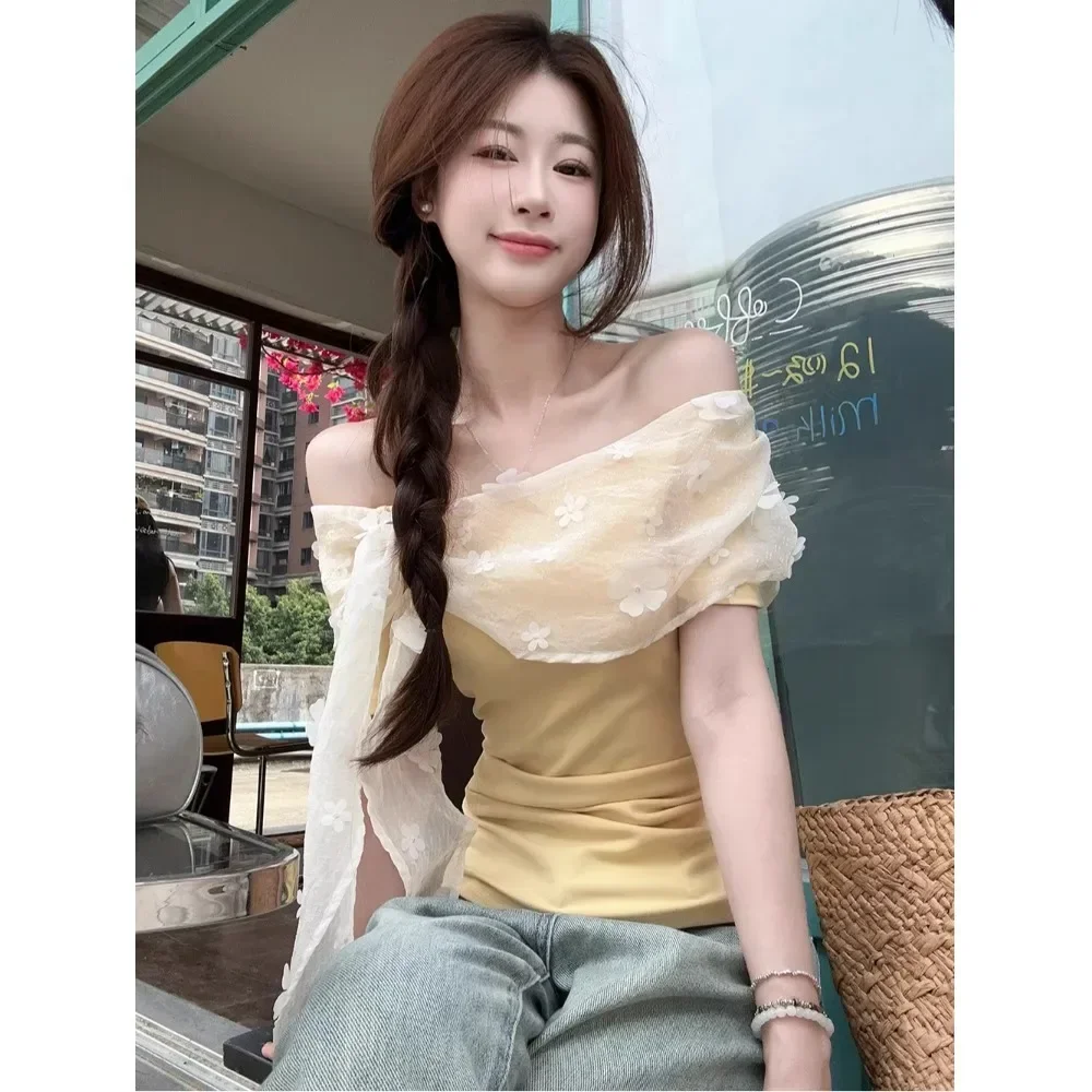 NICE Yellow Short Sleeve One Shoulder Lace Splicing Flower Women's Waist-Cinching Top Petal Sleeve Other Pattern Culture T-shirt