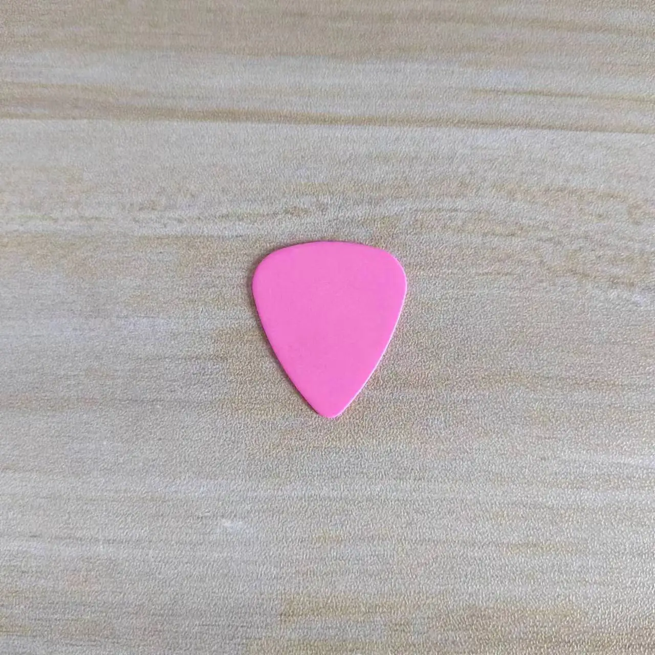 Delrin Guitar Pick, No Logo, Pure Pink Color, Blank Matt Derlin Plectrum Picks, 0.8mm Gauge Mediator