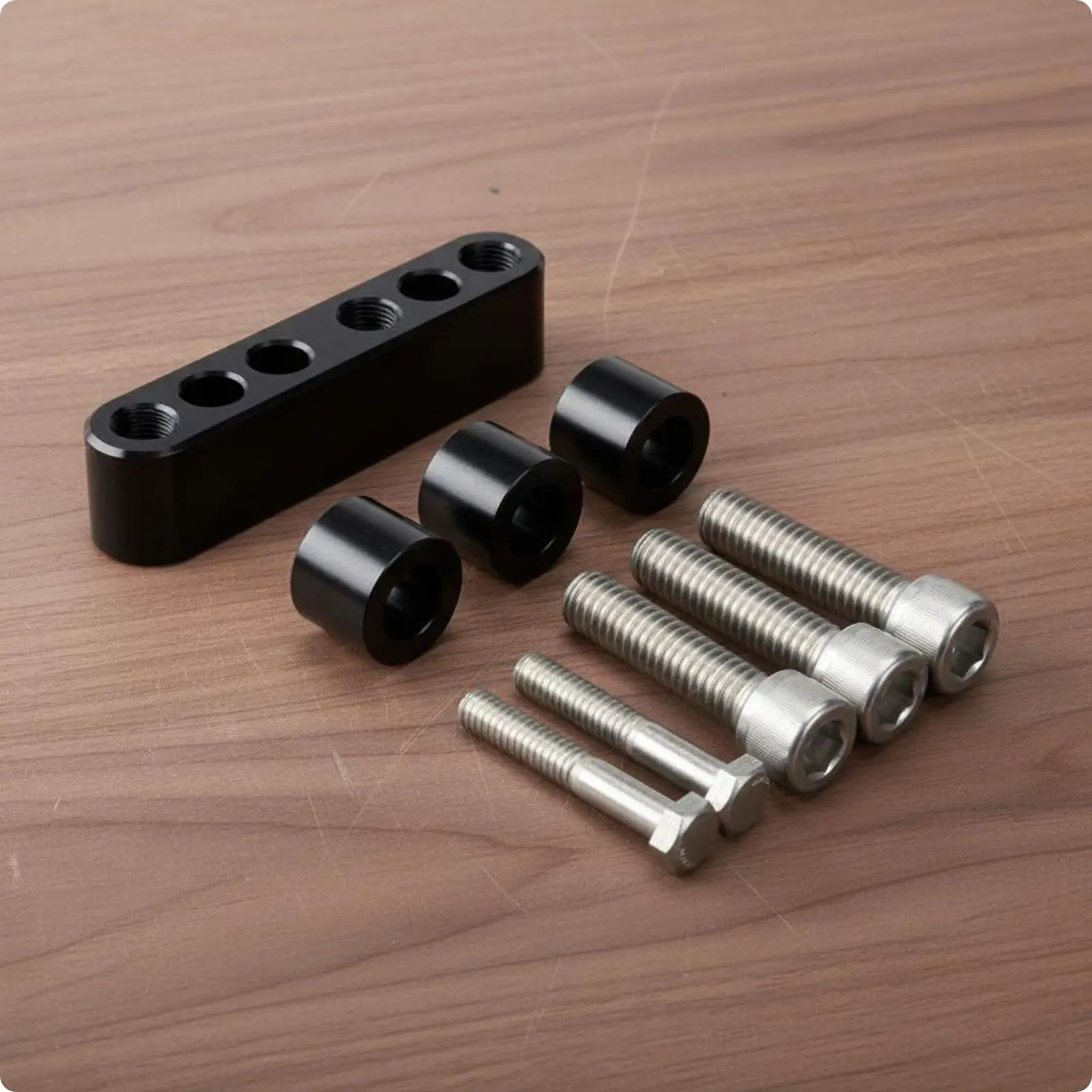 Durable Motorcycle Footrest Extension Aluminum Floorboard Spacer Set for 92-08 Touring Motorcycles