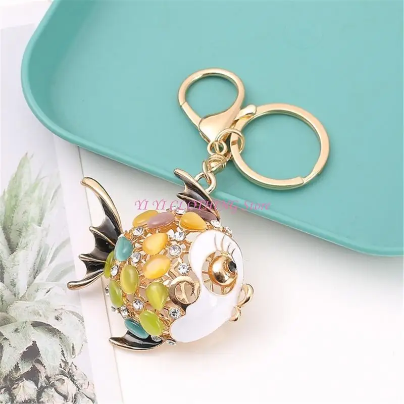 N5KF Luxurious Oceanic Keychain Collection 3 Sea Creature Designs 8 Fashionable Colors Sturdy Zinc Alloy Crystal Decors