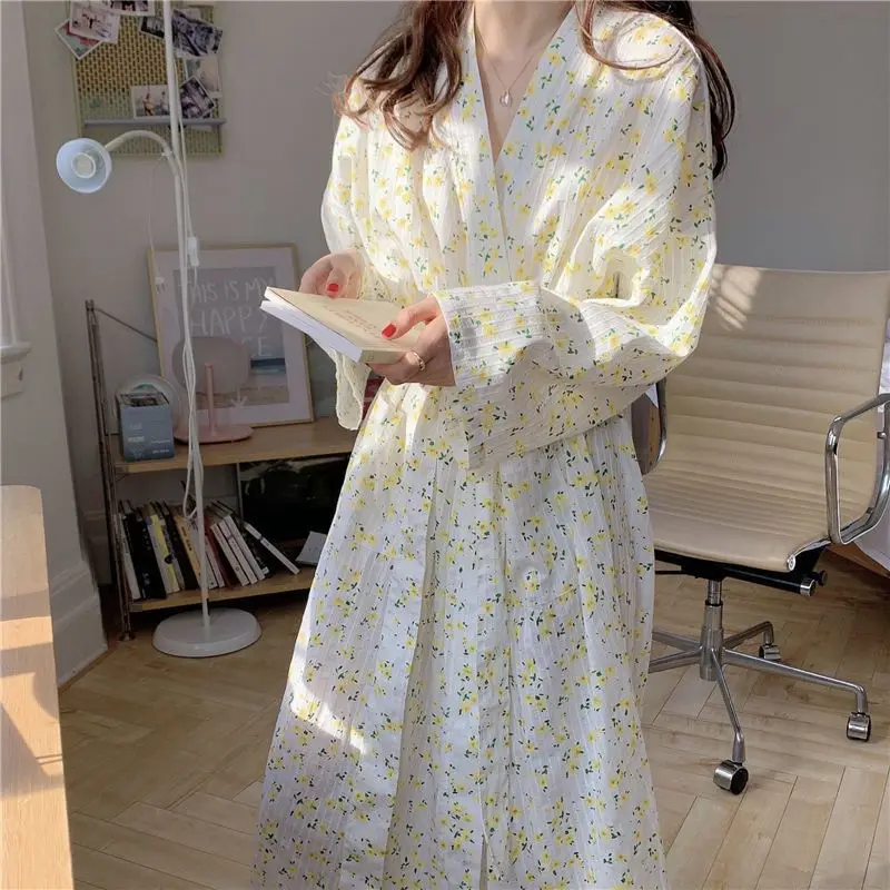 

Women's Nightgown Korean Style Cute Small Fresh Over-the-Knee Long Bathrobe Loose Pajamas Small Floral Home Clothes Big Size New