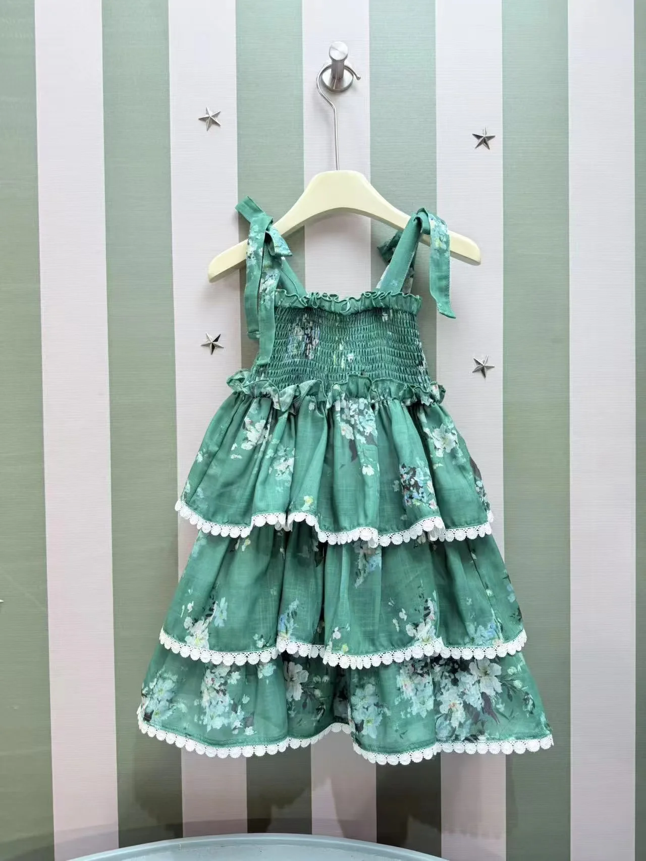 

Sweet children's doll dress, summer children's princess dress, cute and fashionable girl dress, party and wedding