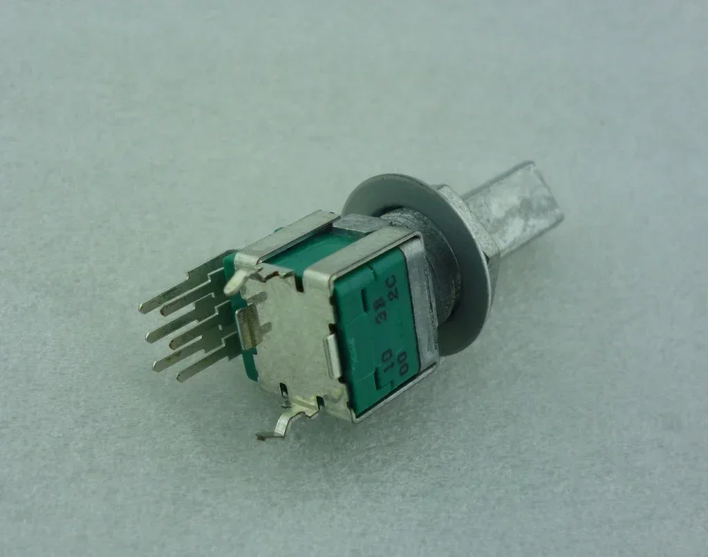 Suitable for Pioneer DJM700 750 850 800 900 2000 mixer EQ volume high, medium, and low rotary potentiometers