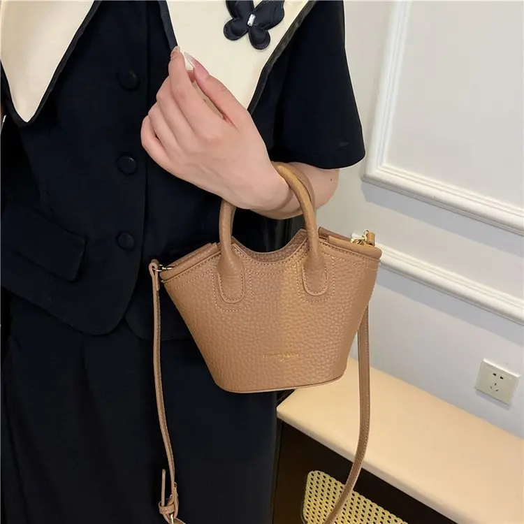 

This Year's Popular Small Bag Women's 2025 New Versatile Messenger Bag