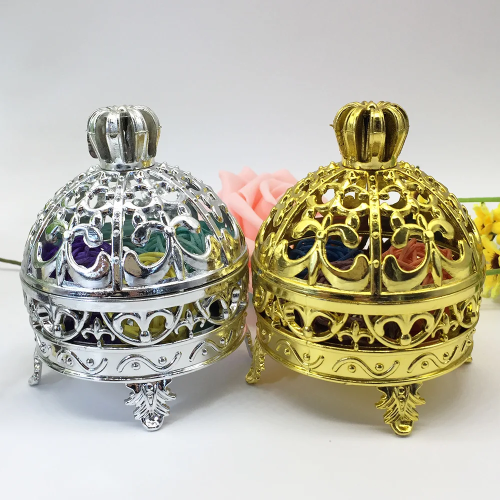 Creative Wedding Candy Box 12pcs/set Electroplated Gold Silver Hollow Round Crown Candy Holder Box Party Favors Gift Packaging