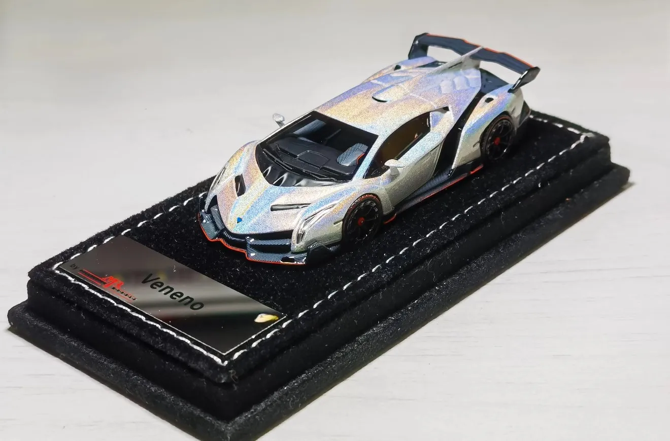 

MR 1:64 Veneno White Bottom carbon fiber Diecast Model Car Resin Limited edition