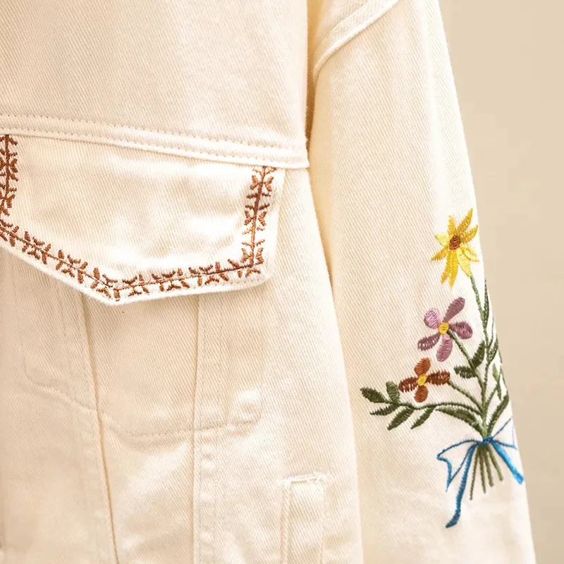 Denim Jacket Women Embroidery Overcoat Jeans Jacket Loose Base Coat Beige Outerwear Female New Spring Autumn 2023 New