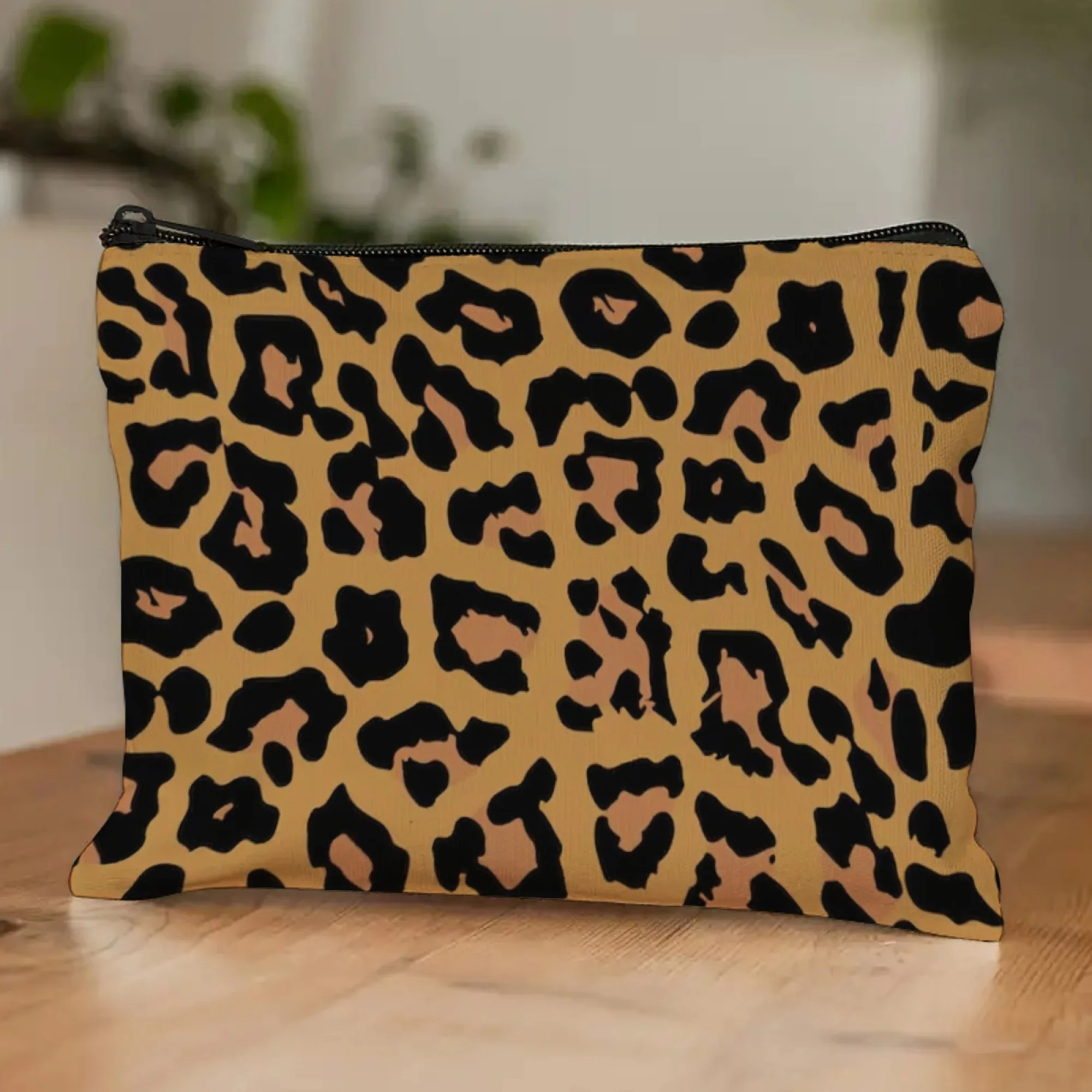 Edgy Stylish Women Leopard-Print Makeup Bag Black Base with Brown Spotted Pattern Wild Cosmetic Organizer for Daily Travel Use