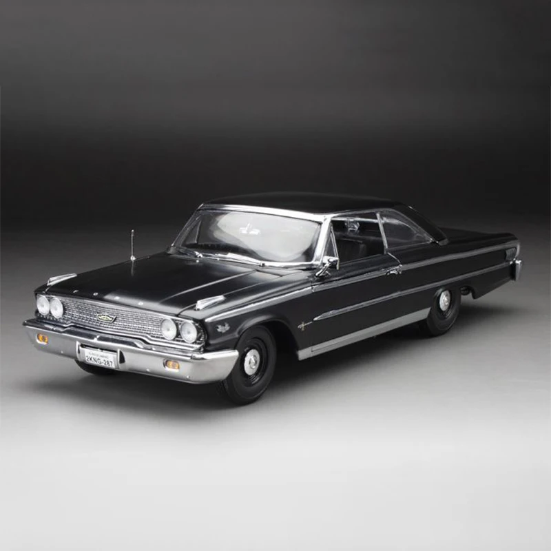 

Diecast Original 1/18 Scale 1963 Ford Galaxy 500 XL Sedan Simulation Alloy Car Model Static Display Collectible Toy Gift