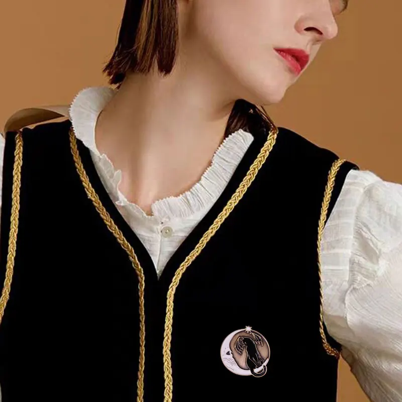 Skull Crescent Moon Bat Cat Enamel Pin Gothic Mystery Animal Brooch Jewelry Halloween Gifts for Kitty Owners