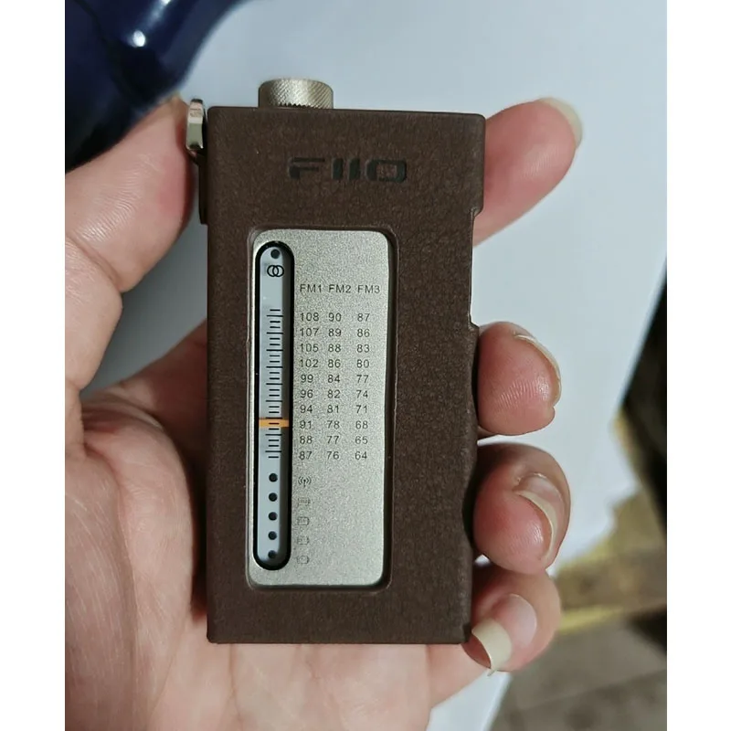 Fiio Rr11 휴대용 Hifi Fm 스테레오 라디오 수신기 64mhz-108mhz 아날로그 Pvr 튜닝 Bass3d 사운드 효과 3d 사운드 효과 사용자 정의