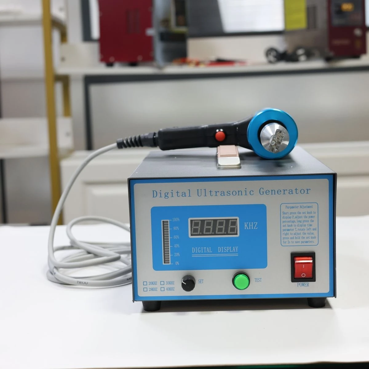 

KH-28KHZ Professional 28KHZ Ultrasonic Welder Gun 1500W with Adjustable Power & Auto Frequency Tracking