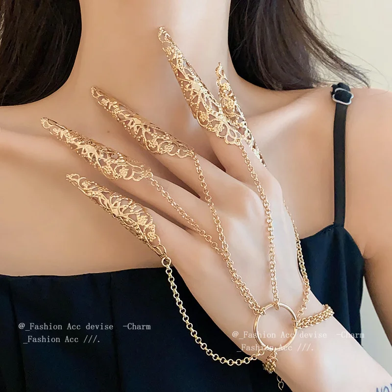 Gothic Retro Hollow Pattern Bracelet Women Punk Kpop Nail Chain Ring Bracelet Long Ghost Finger Mittens Claw Halloween Accessory