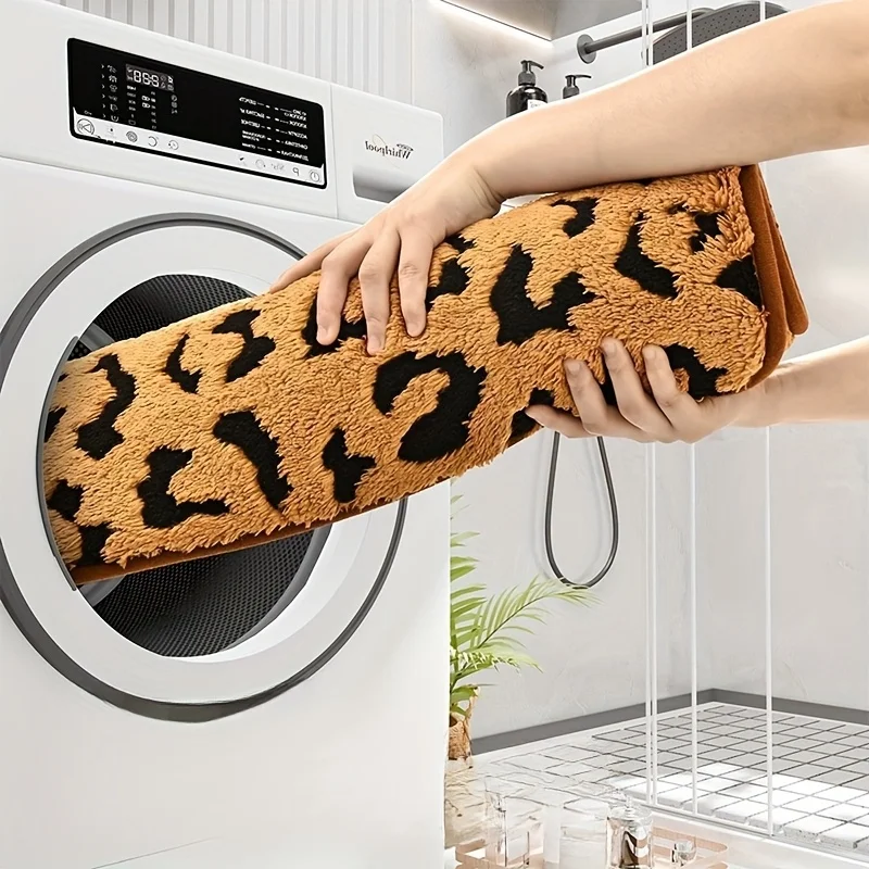 1pcs Soft High Density Faux Cashmere Bath Mat Washable Leopard Pattern Anti Slip Floor Carpet For Household Shower Room