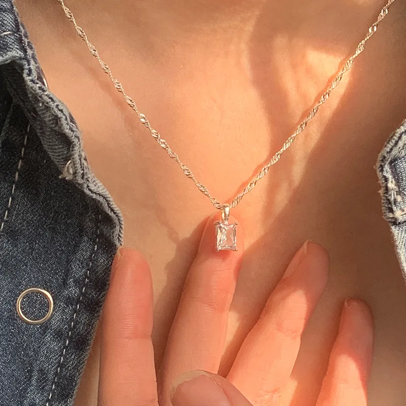 Luxury Shiny 925 Sterling Silver Single Square Zircon Pendant Necklace for Woman Collarbone Chain Jewelry Accessories Colorfast