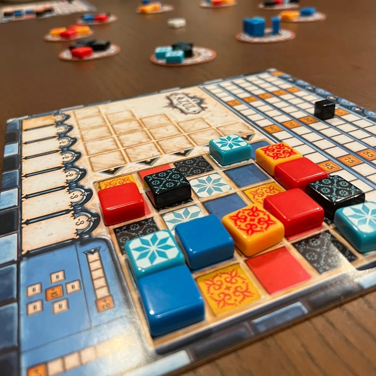 보드 타일 배치 전략 아름다운 모자이크 아트 어린이를 위한 가족 놀이 30-45분 플레이타임 파티 게임