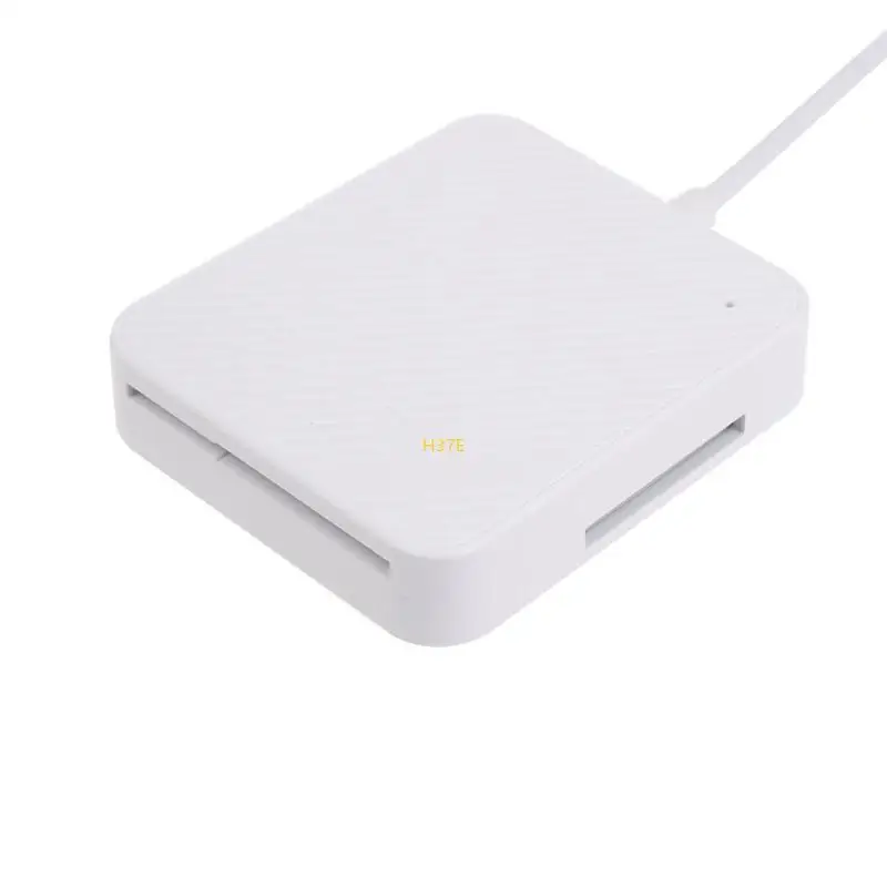 

Портативный адаптер USB C для Compact Flash SDHC SDXC Camers Cards Reader