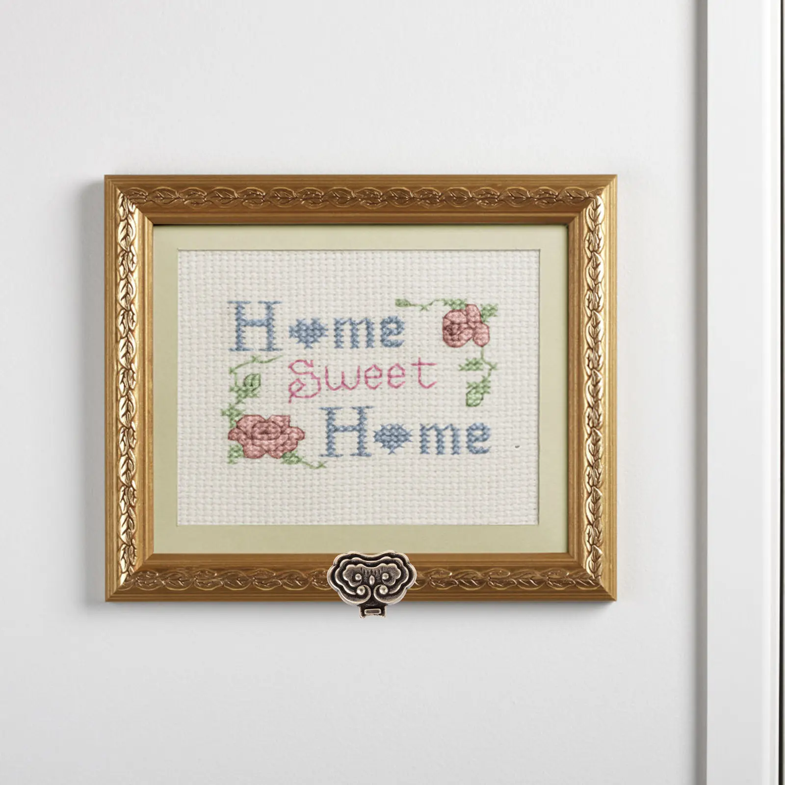 Sturdy Brass Picture Frame Hanger Chinese Retro Design for Hanging Photos Paintings Wall Clocks Plaques Home Wall Decor