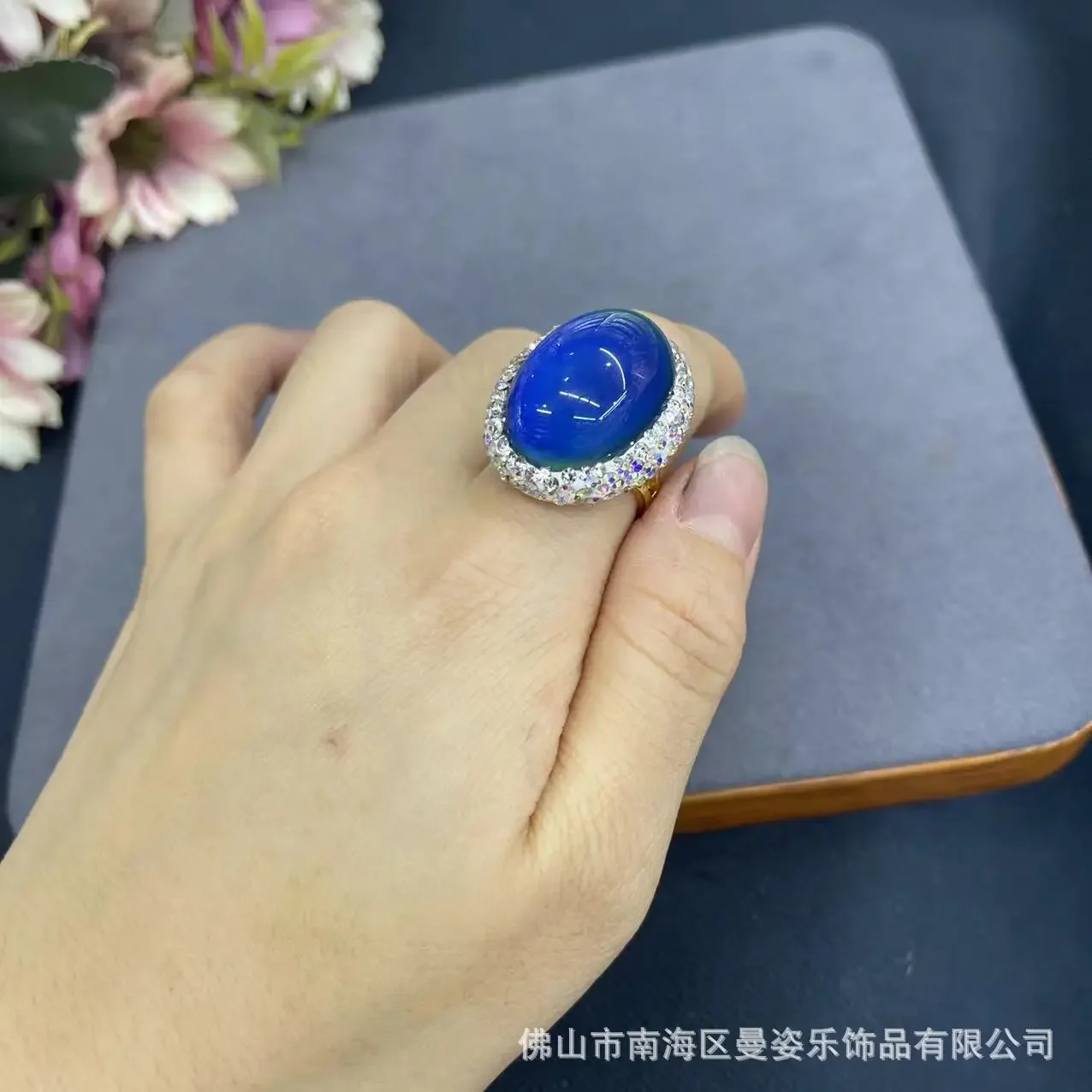 Warm stone clay inlaid with live color retention ring French vintage hot-selling star bright jewelry wholesale