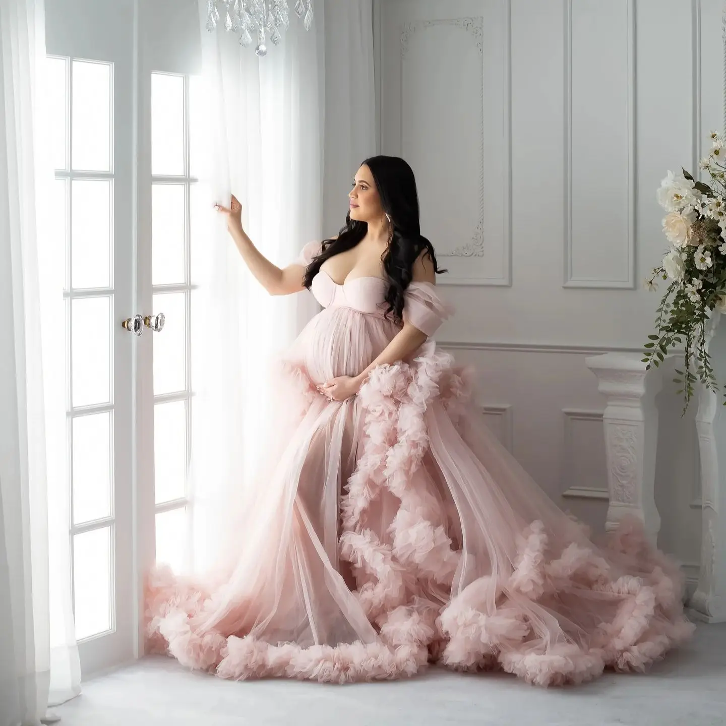 

Romantic Pink Maternity Robes for Pregnant Women Off Shoulder Tiered Ruffles Photoshoot Dresses Front Split Baby Shower Gowns