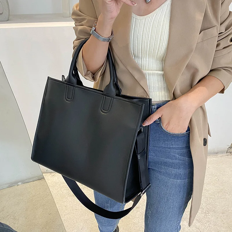 New Tote Bags Fashion Shoulder Bags Korean Commuter Leisure Women\'s Bags Versatile Street Trend High Capacity Lady Crossbody Bag