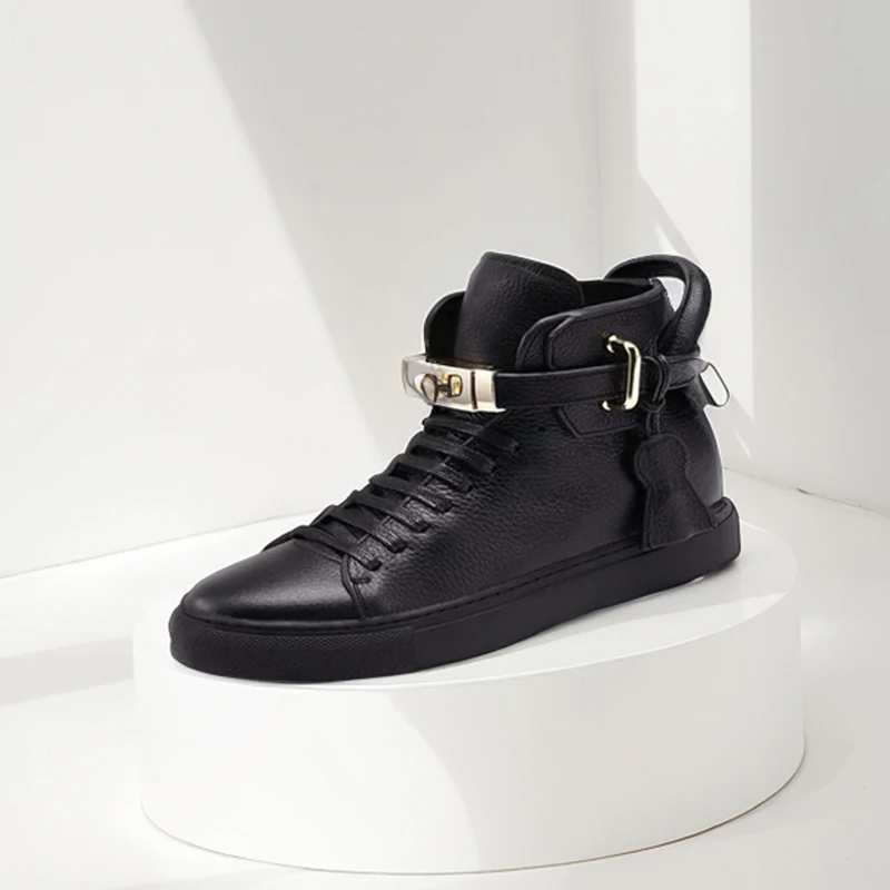

Black Top Sneakers Men's Cow Leather Lace-up Business Sneakers Casual Shoes Lock Decoration WomenLuxe Flat Shoes