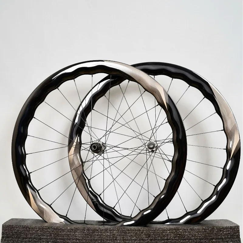 

Carbon fiber wave wheel set