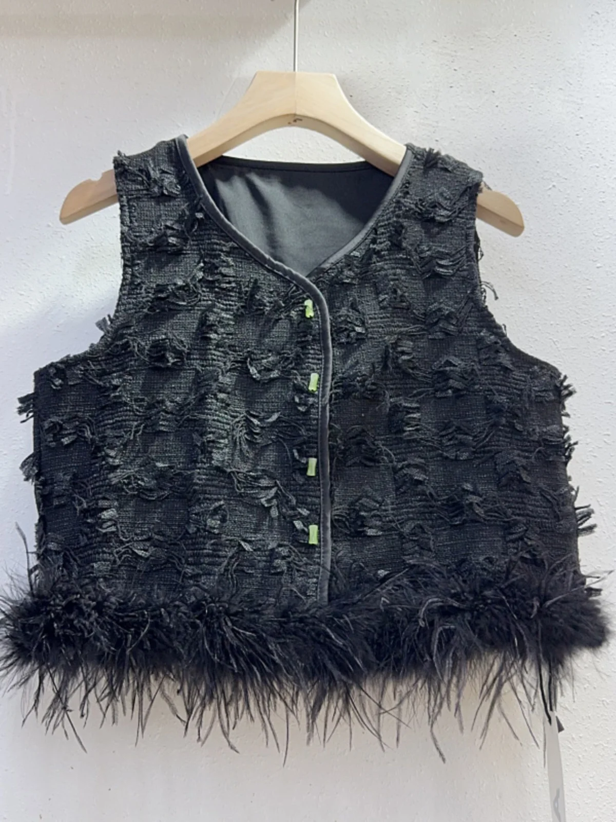 KUSAHIKI-Chaleco de empalme de plumas francesas para mujer, chaqueta con cuello en V, Top de una sola botonadura, a la moda, otoño, 2024